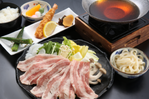 インバウンドA(銅) 国産豚すき焼き鍋 +うどん