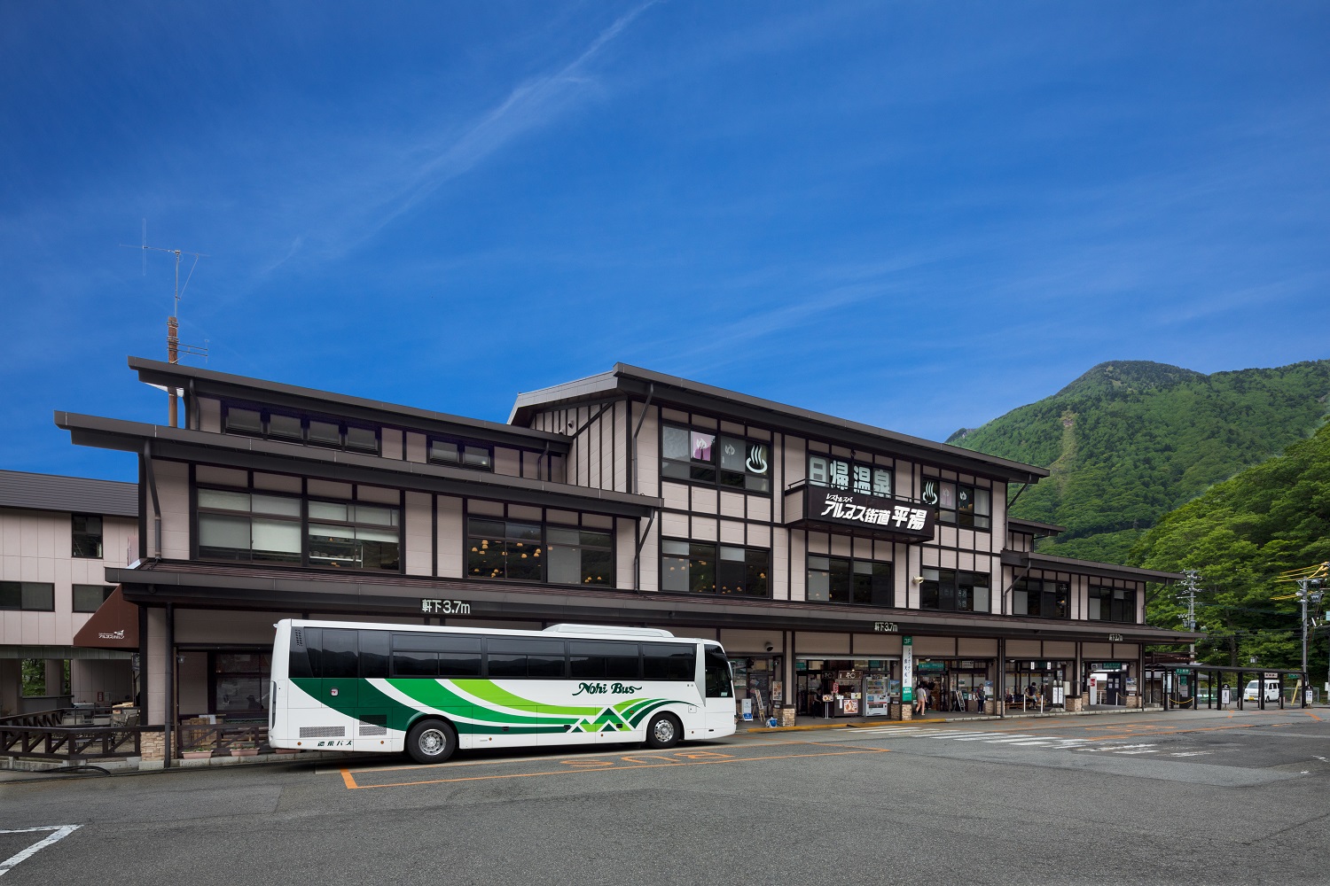 北アルプス2大パノラマ 上高地 新穂高 1 Day Tour 濃飛バス公式サイト 北アルプス2大パノラマ 上高地 新穂高 1 Day Tour 濃飛バス公式サイト